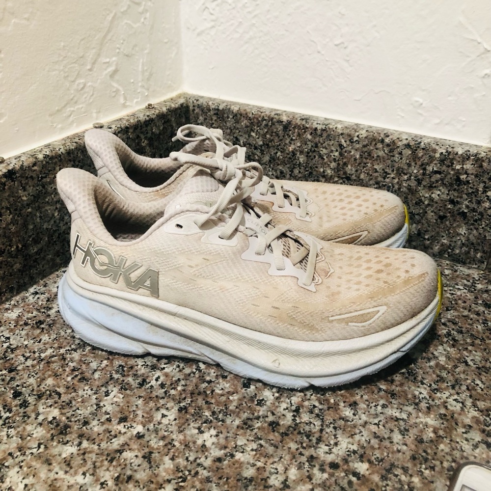 Hoka Women's Beige Neutral-Run Cushioning Trainers